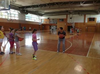 Športna vzgoja v 4. razredu z Žanom Ocvirkom