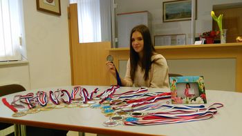 Eva Mlakar – zlata tekmovalka svetovnega pokala v twirlingu