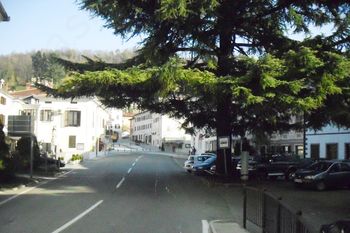 Problematika parkiranja v Kanalu in Desklah