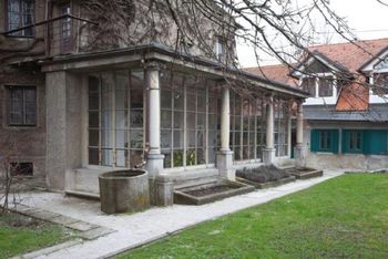 Prenova Plečnikove hiše v Trnovem
