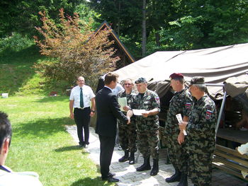 Usposabljanje zastavonoš na Obretanovem Usposabljanje zastavonoš na Obretanovem