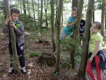 Z GOZDARJEM V GOZD Z GOZDARJEM V GOZD