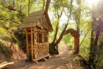 Hišice na Blagajevi učni poti