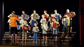 Poletje v Kobaridu z mladimi harmonikarji