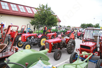 2. srečanje oldtimerjev traktorjev