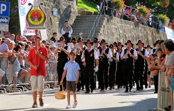 Godba Lukovica na narodnih nošah