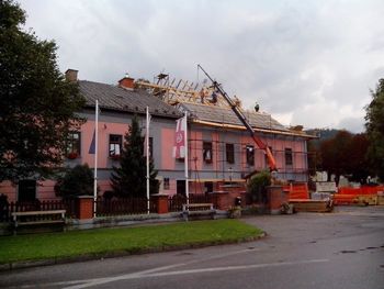 OBNOVA OBČINSKE STAVBE- PREKRIVANJE STREHE OBNOVA OBČINSKE STAVBE- PREKRIVANJE STREHE