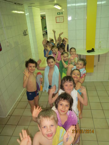 Plavalni tečaj prvošolcev na kopališču Golovec 