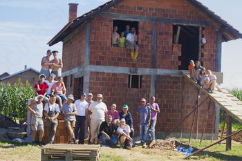 Dijaki Škofijske gimnazije Vipava so 14. delovni tabor preživeli v Novi Topoli
