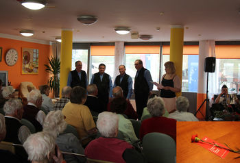 Veselo v Špesovem domu ob dnevu žena