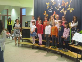 Nastop pevskih zborov