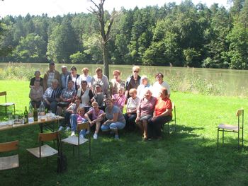 Skupine starih ljudi za samopomoč - Skupina Bistriške vrbe Skupine starih ljudi za samopomoč - Skupina Bistriške vrbe