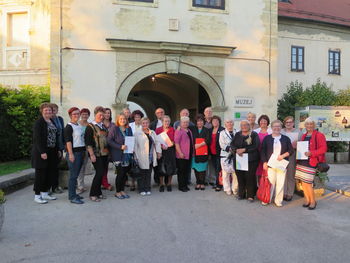 V zavetju besede: Regijsko srečanje literatov seniorjev v Belokranjskem muzeju v Metliki