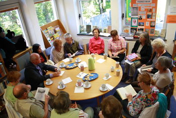 Bralna srečanja ali za vsakogar nekaj v knjižnici