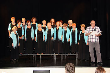 V Vrtojbi odmevala slovenska pesem Pojoče družbe iz Beograda V Vrtojbi odmevala slovenska pesem Pojoče družbe iz Beograda