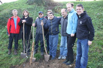 V Levstikovem sadovnjaku tudi jablana Venezuele V Levstikovem sadovnjaku tudi jablana Venezuele