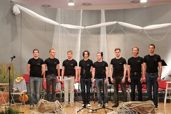 Poletni potep z dalmatinsko pesmijo in tamburicami 