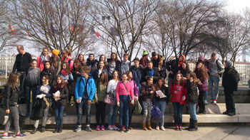 30 učencev iz OŠ Brinje na izmenjavi v Franciji 30 učencev iz OŠ Brinje na izmenjavi v Franciji