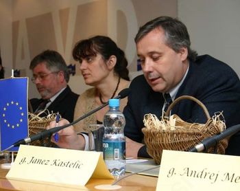 Novo vodstvo krajinskega parka