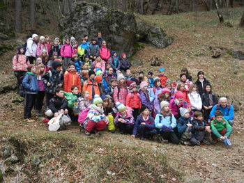 Planinski podmladek iz Kočevja na Mali gori Planinski podmladek iz Kočevja na Mali gori