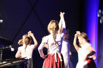 Z dobrodelnostjo do novih pridobitev Z dobrodelnostjo do novih pridobitev