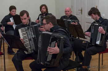 Koncert harmonikarskega orkestra