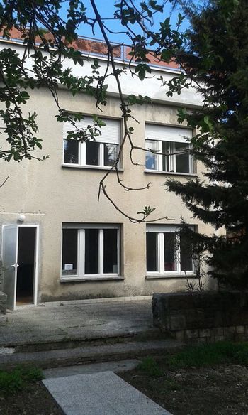 Stopimo v tuje čevlje