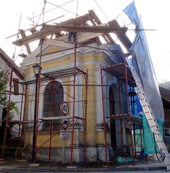 Lurška kapela z novo streho