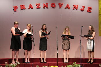 V krajevni praznik z novo pridobitvijo V krajevni praznik z novo pridobitvijo