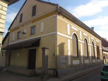 Obnova centra kulture in ustvarjalnosti v kulturnem domu Vojnik