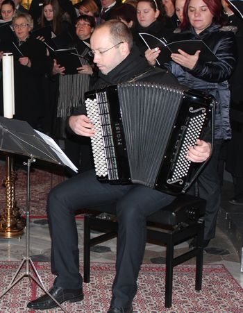 Slovenski božič, vojniški solisti