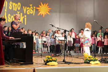 PRIREDITEV OB MATERINSKEM DNEVU V NOVI CERKVI