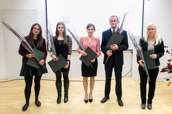 Škrabčeva štipendija podeljena koroški študentki doktorskega študija slovenistike