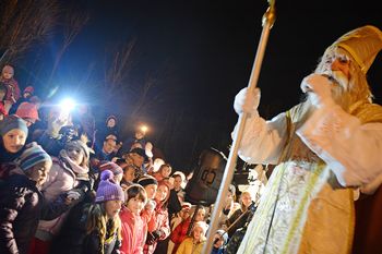 Miklavža pričakalo na stotine ljudi