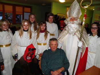 Prostovoljci pomagajo tudi Miklavžu