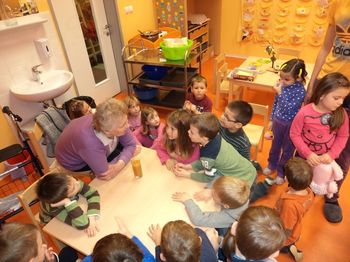 Ko si sežeta v roke mladost in modrost