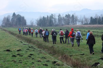 Sončki iz Bevk na Vrhniko malo drugače