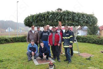 Adventni venček na krožišču v Novi Cerkvi