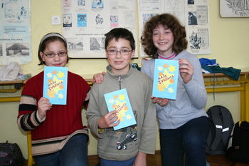 NAŠE ZVEZDICE - Pesniška zbirka učencev OŠ Milana Majcna Šentjanž 