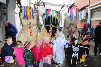 Ptujski kurenti v Vipavski dolini