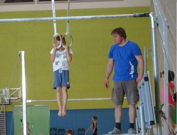 Trening ižanksih  gimnastičarjev v Športnem centru Ljubljana.