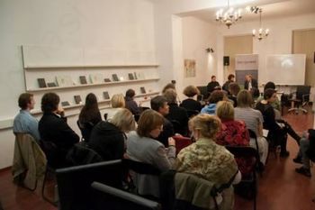 Okrogla miza: Režijski in glasbeno-izvajalski pristopi slovenskih opernih hiš