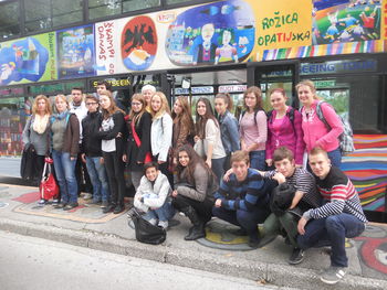 Prostovoljci iz Opatije v okviru izmenjave obiskali Škofijsko gimnazijo Vipava