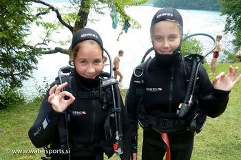 Raziskovanje podvodnega sveta Blejskega jezera