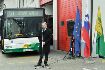 Z avtobusom hitreje in ceneje do prestolnice
