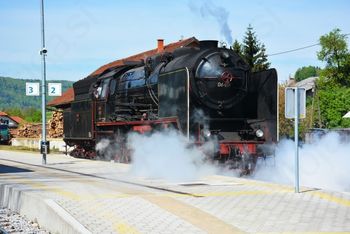 Parna lokomotiva v Ivančni Gorici Parna lokomotiva v Ivančni Gorici