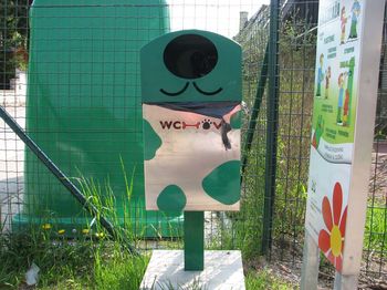 Pes brez povodca vas lahko drago stane