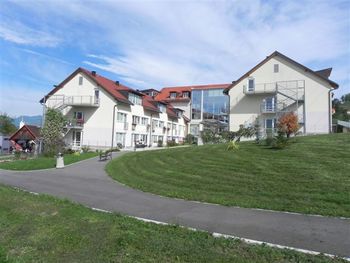 Ob desetletnici delovanja Špesovega doma Ob desetletnici delovanja Špesovega doma