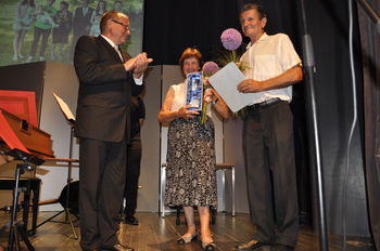 V družbi predsednika podelili grb občine in pet županovih zahval 