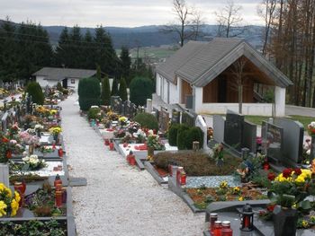 Skupni prekopi na pokopališču Šmarje-Sap